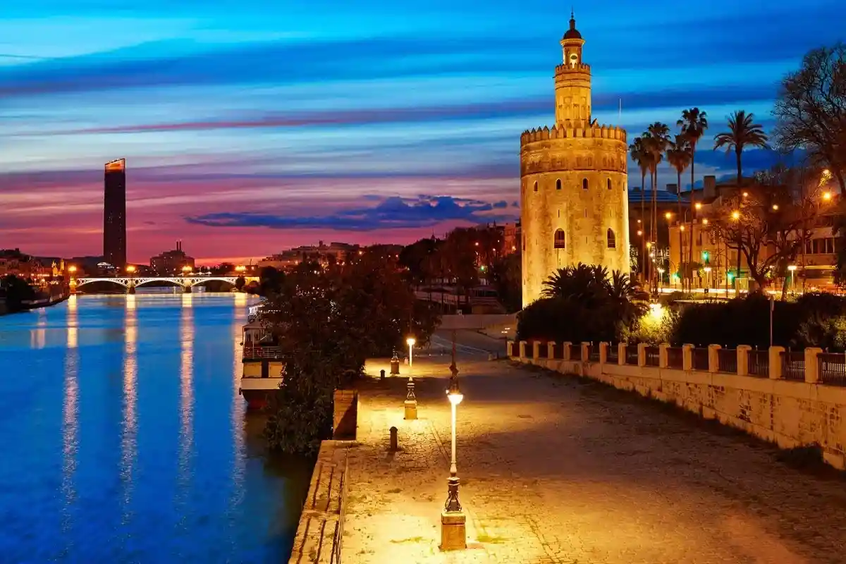 Torre del Oro en Sevilla